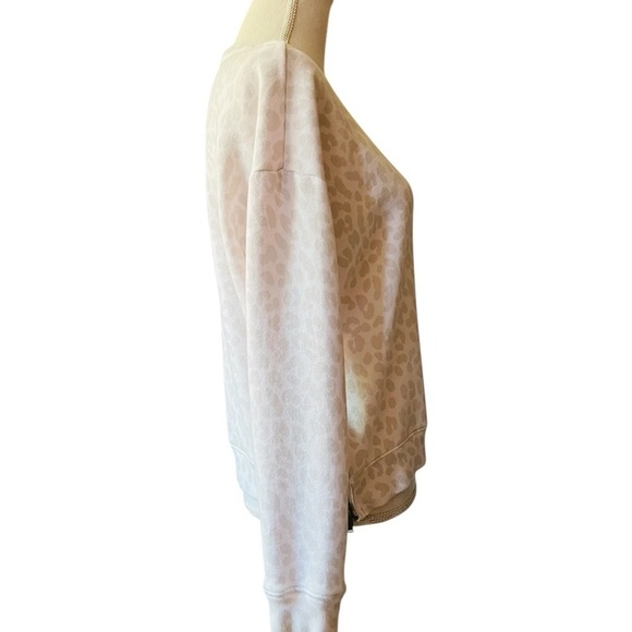 RAILS WOMEN’S MARLO GREY JAGUAR PULLOVER SWEATSHIRT SIZE MEDIUM - Picture 4 of 10